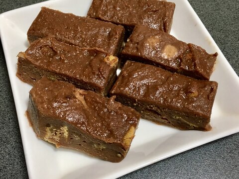 しっとりザクッと食感♪チョコレートチーズケーキ☆